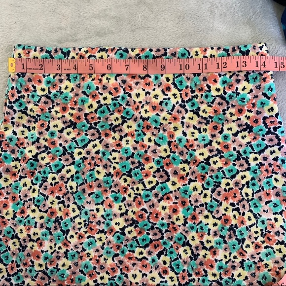 BCBGeneration Floral Print Mini Skirt Medium - Picture 8 of 9